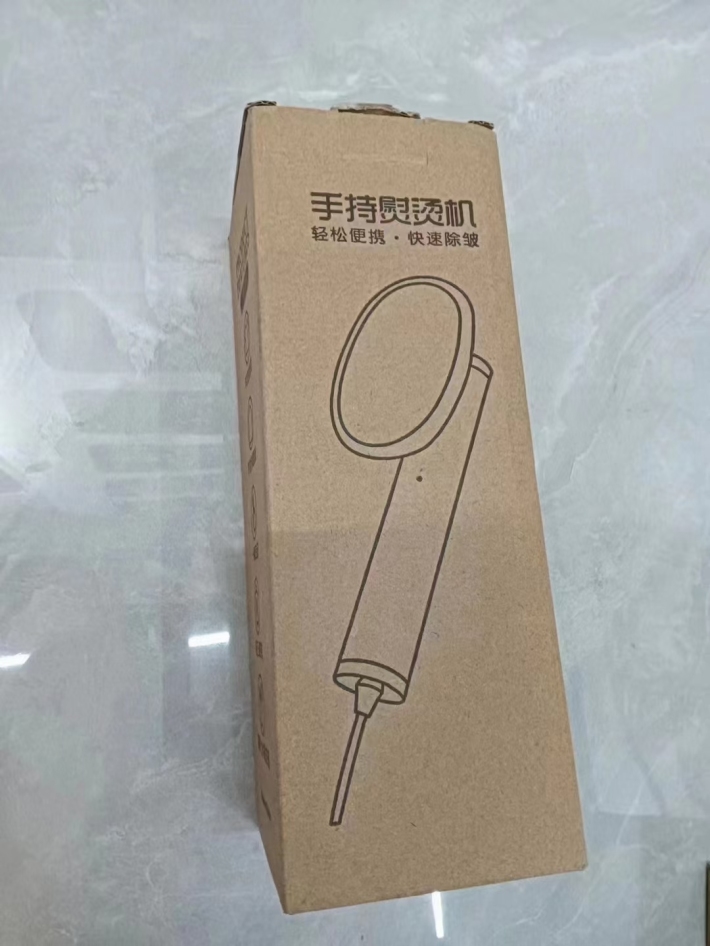 精品电熨斗，8000个，适合装柜出口，几块钱的事