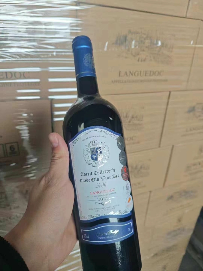 木盒法国红酒 22年，14.5度，一箱6瓶，双外箱，有个几百箱