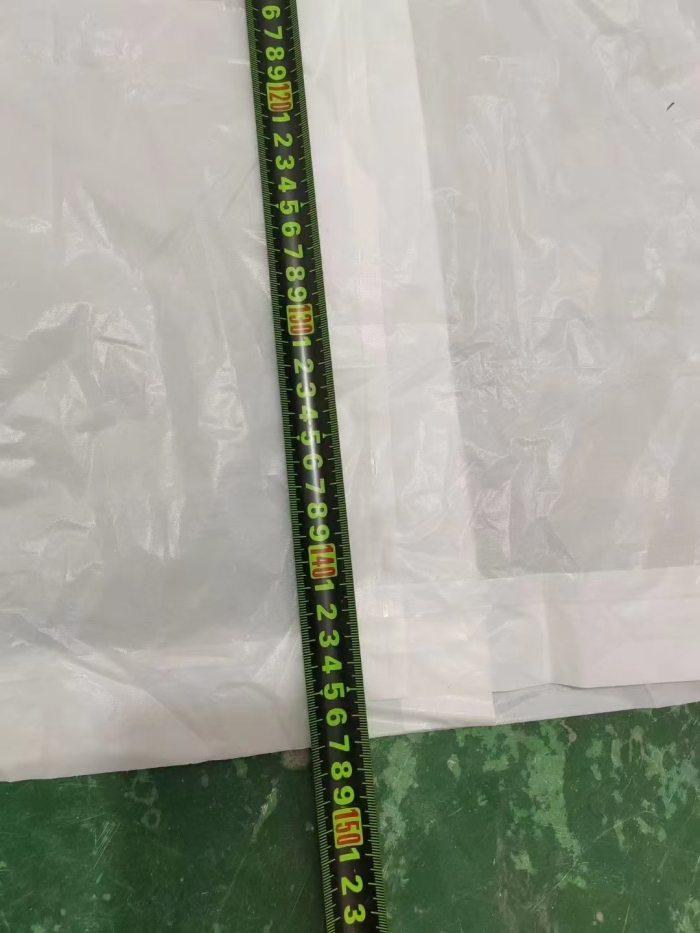 雨衣5000件， 1.8元一件