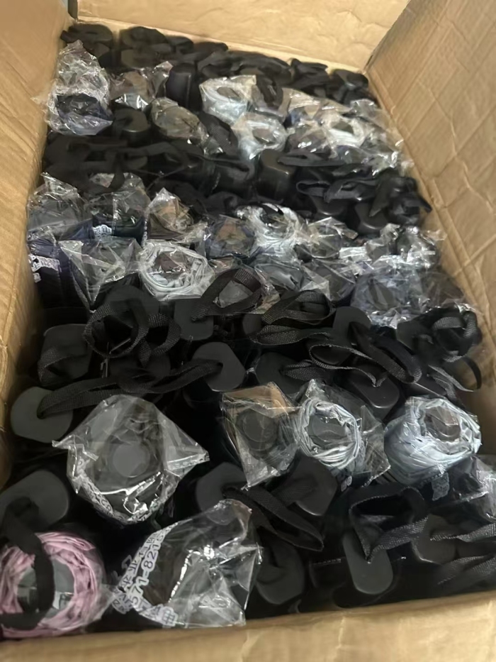 8股黑胶水印花雨伞，仓库现货，几块钱的事