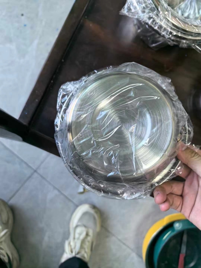 18公分大反边调料缸。6件240个清货2.4元