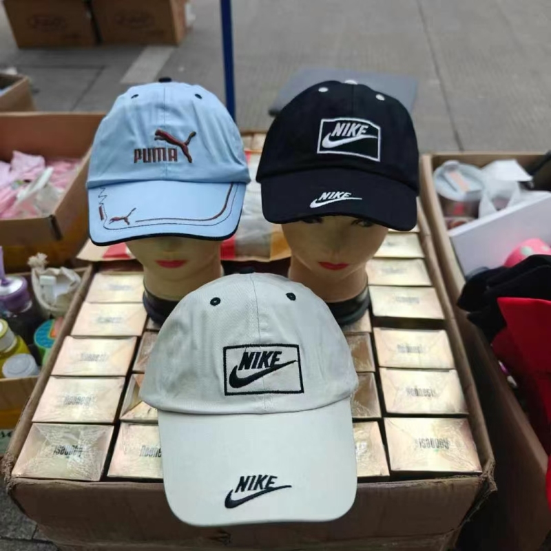 品牌棒球帽7000个，价格美丽