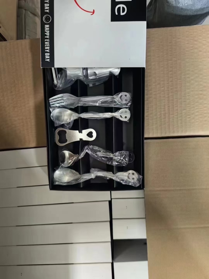 厨具1800套，套装，独立包装，304不锈钢材质，废品价6.5全清