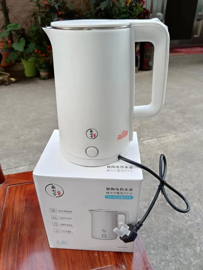 双层包胶水壶2000台左右，304内胆，铜电源线，低价出