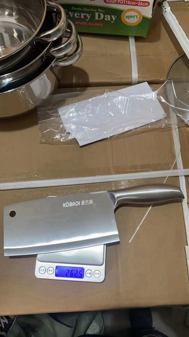 大规格康巴赫刀2500把左右，大品牌，质量嘎嘎好，一箱150把，便宜秒杀……