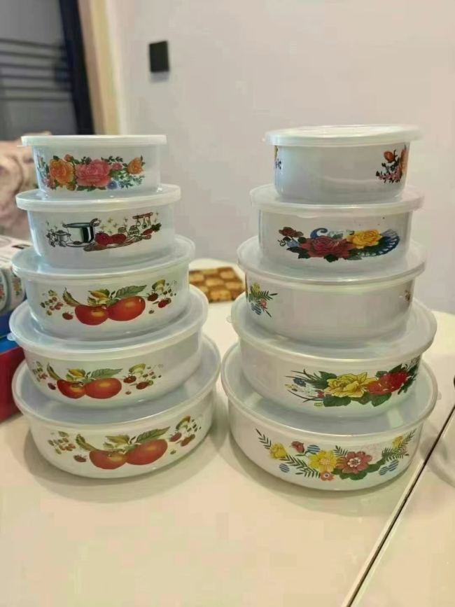 搪瓷冰碗五件套剩余7500套，带彩盒包装，1X元一套处理