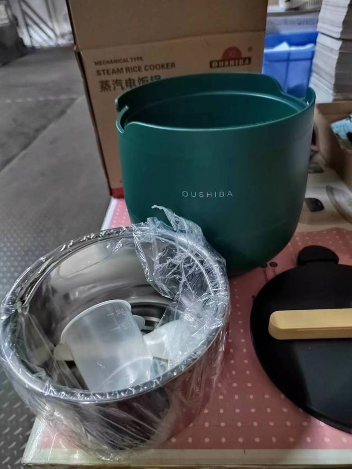 2500台迷你电蒸锅，炖锅，原件独立包装