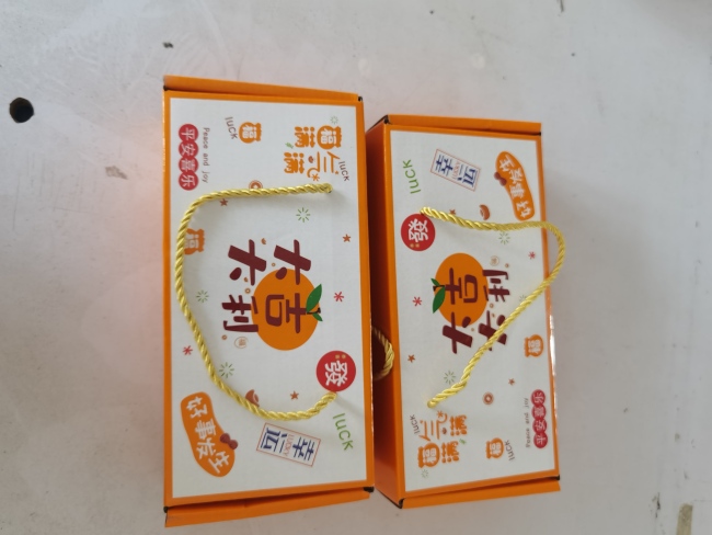 840套左右，礼盒包装，贴单即走，仓库现货是。2块/套清