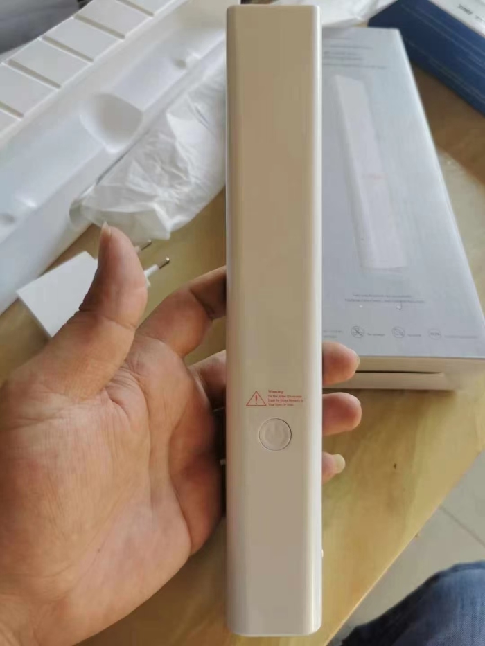 出口高端便携式消毒灯，原箱原件4500个，低价出