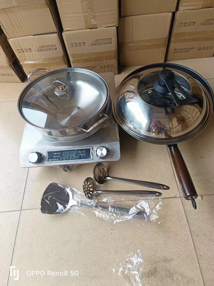 凹面电磁炉， 带锅带配件，整套， 4000W大功率， 还有30套， 处理