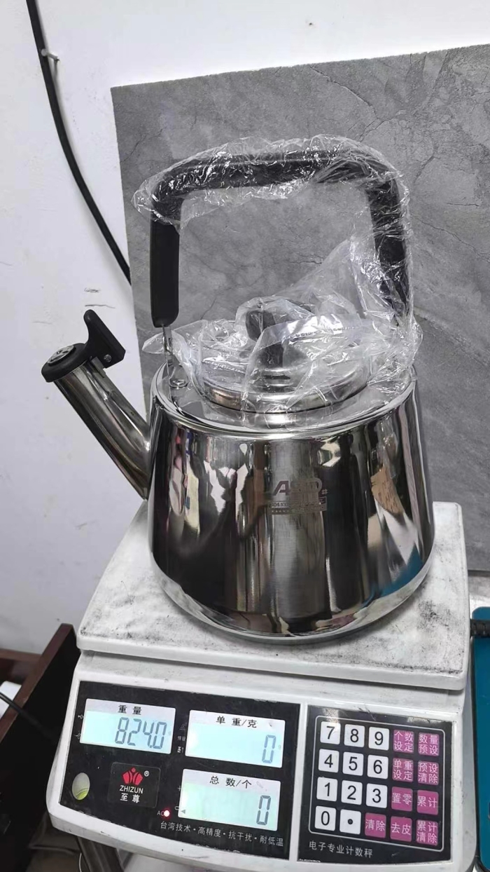 4L#品牌304琴音水壶，入库4千多个，正品处理，原箱原件！一件18个装，25💰