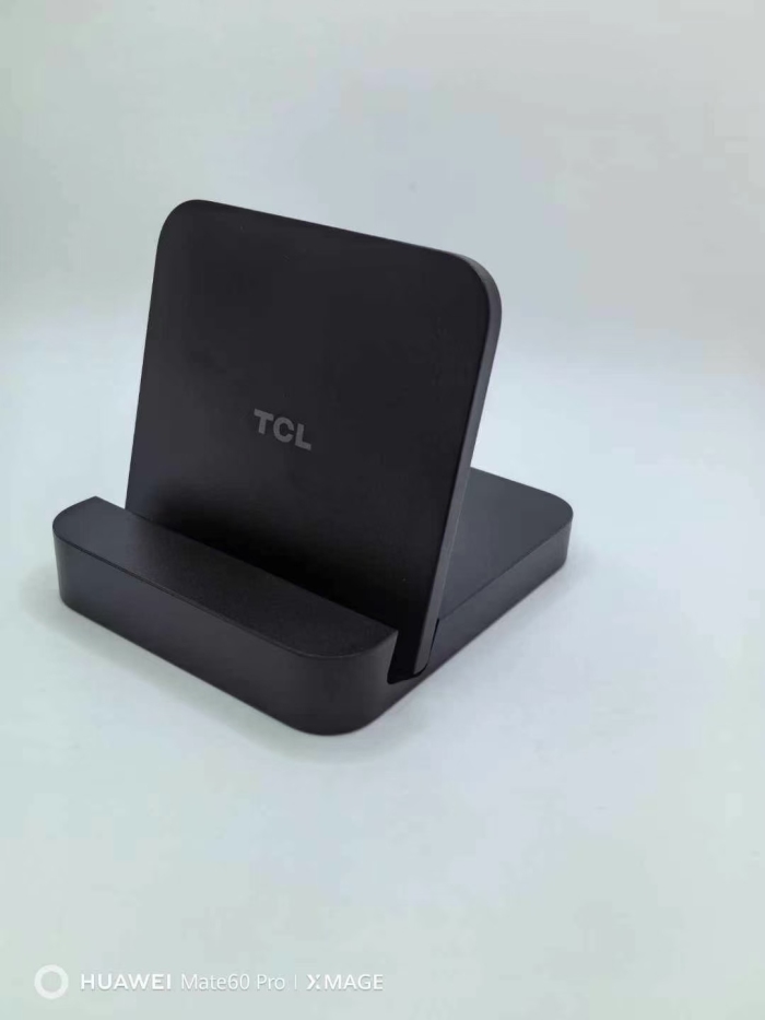 原装TCL折叠支架 手机/平板通用支架 折叠设计更方便携带及收纳， 尺寸:高1.8cm×8cm×10cm ​重量:86g ​大厂产品兼备质感与品质 ​便宜清仓，10000pcs