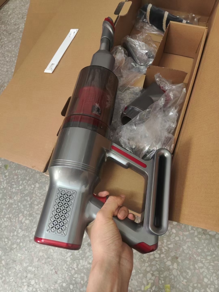 YISSVIC品牌无线吸尘器，200w功率，续航30分钟，支持全网比价，能做高货的朋友聊聊。1000pcs。
