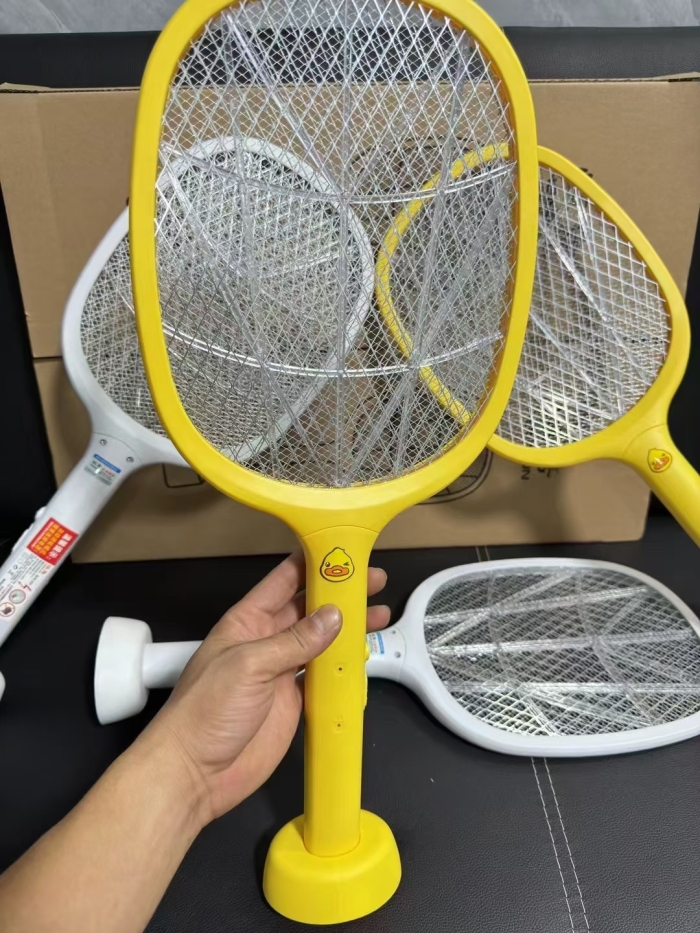 电蚊拍4500台，充电款，800毫安电池，精品尾货，独立包装，贴单就走，大几块钱的事