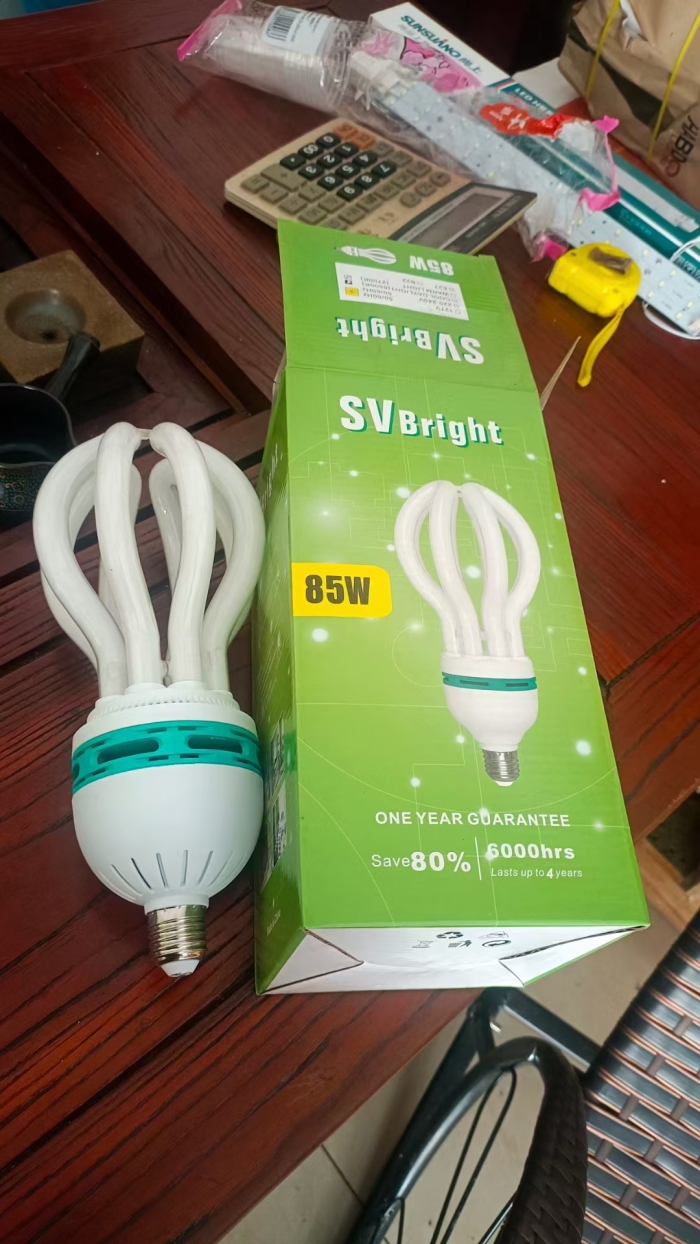 4∪白光莲花灯85W库存处理