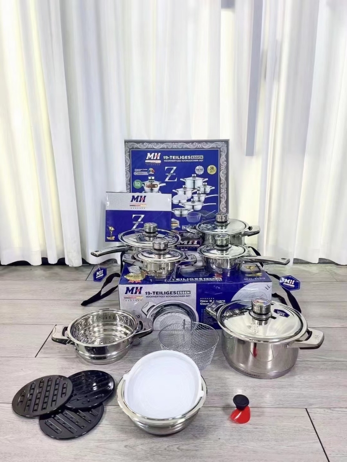 高端货，实力选手看过来，十件套，套装锅具，库存 500 套，品质超级好，非常漂亮，物有所值！