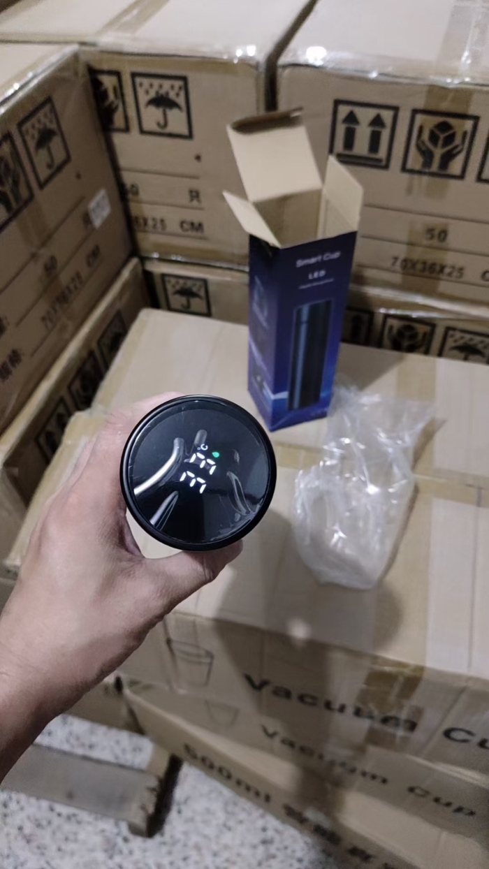 304温显杯3000个，一箱50个