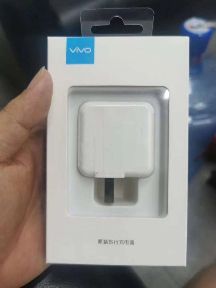 原装vivo18w快速充电器，原箱件 500个