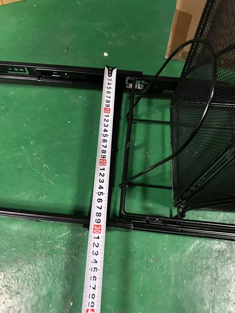 出口外贸高货 橱柜架抽拉式合金钢垃圾桶收纳，大约800套左右，原箱原件，板板整整