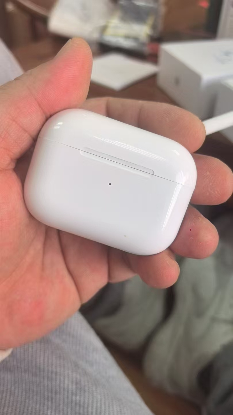 华强北苹果三代耳机，全新全套，现货1700套。现在低价处理1X元。