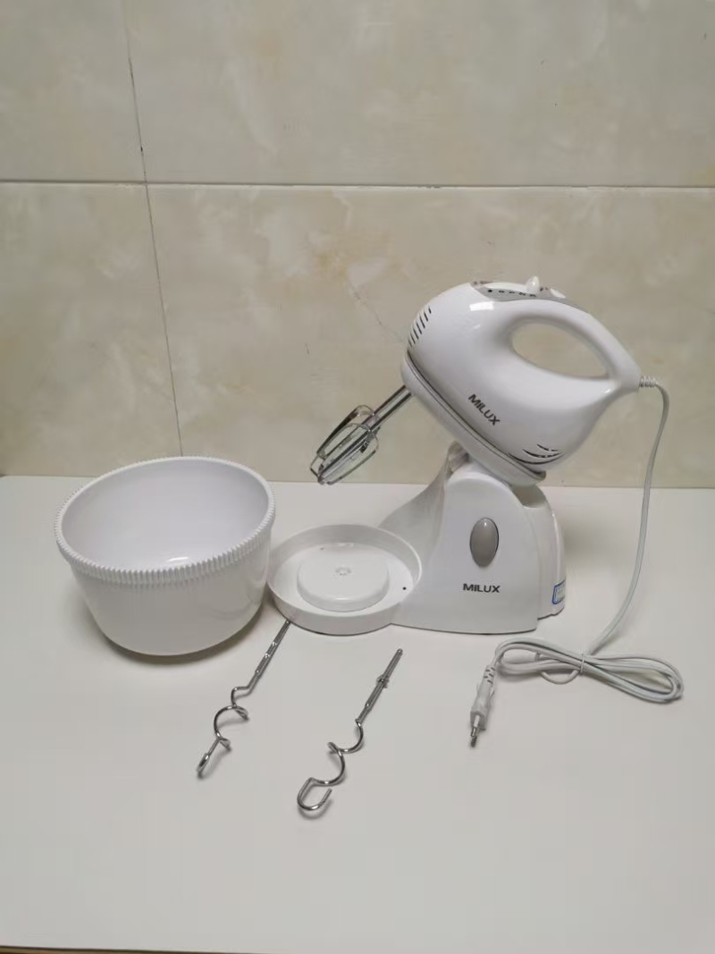 出口打蛋机4000台，220V，两圆插头 ​6台/件