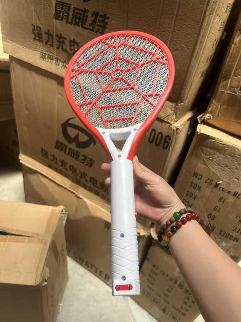 强力电蚊拍1200个左右， 6.5元一个，手慢无！