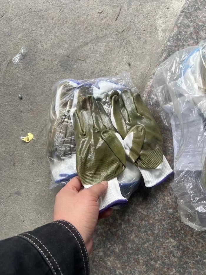 0.25 处理 4万双手套 处理 磨磨唧唧 不要打扰 啰啰嗦嗦 不要打扰 2毛5处理