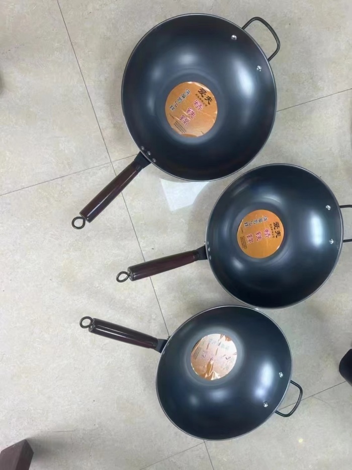 34#，炒锅，最后3000个左右了，原箱原件，全清12元/个。