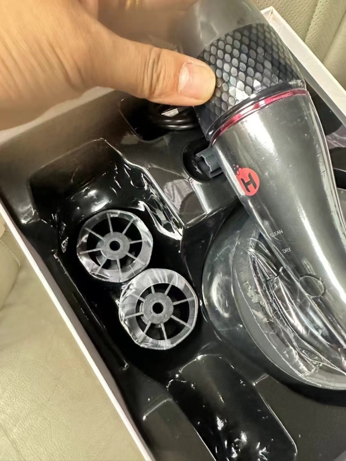 出亚马逊爆款毛刷（化妆刷）清洁神器，1800个，4个颜色，独立彩盒原包装