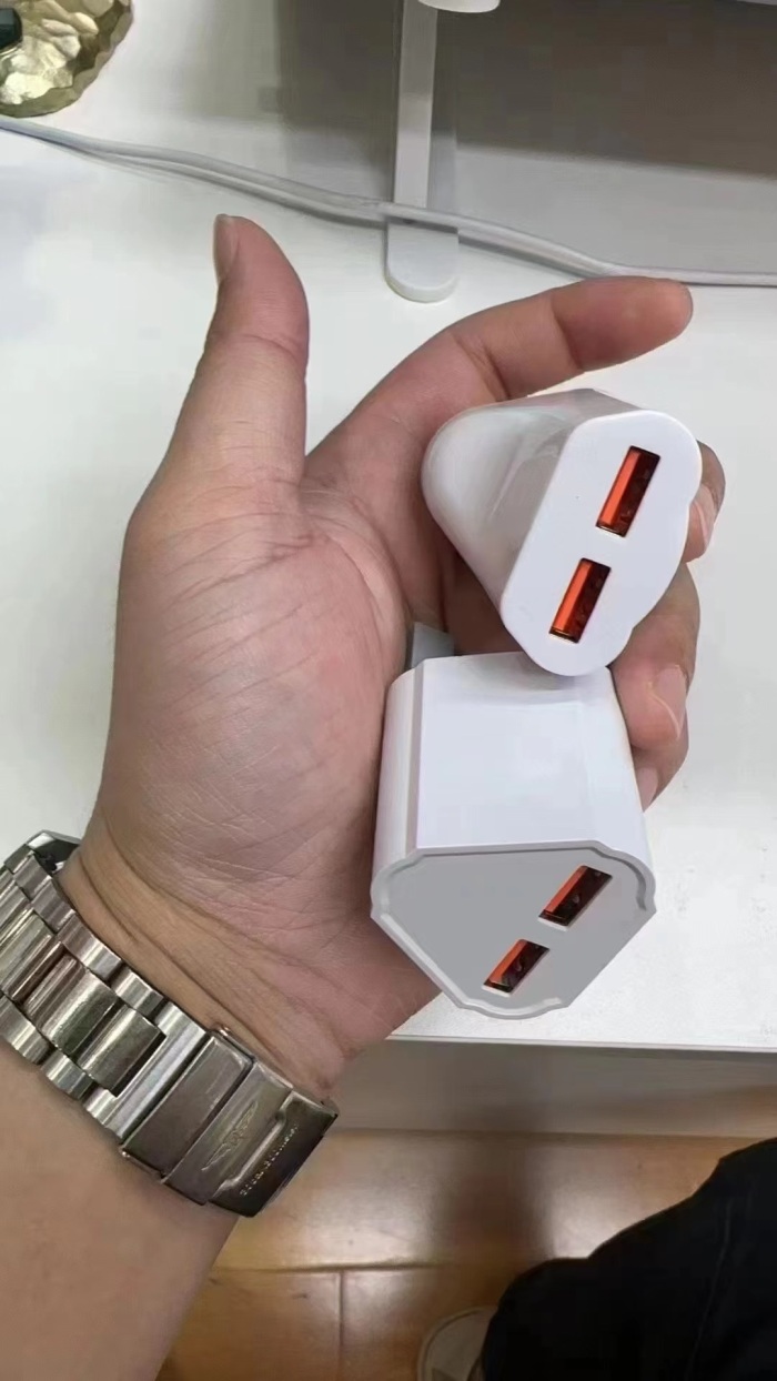 处理 60000pcs， 大英规 充电器