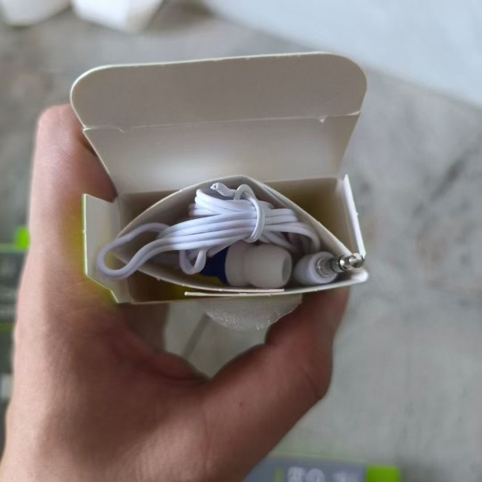 MP3耳机一单出，50000条，毛毛钱