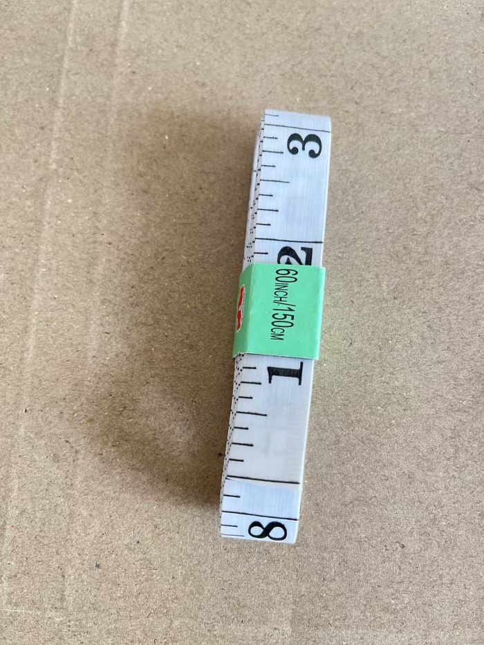 皮尺，量衣尺，裁缝尺，一盒十条装。 0.5元 一条