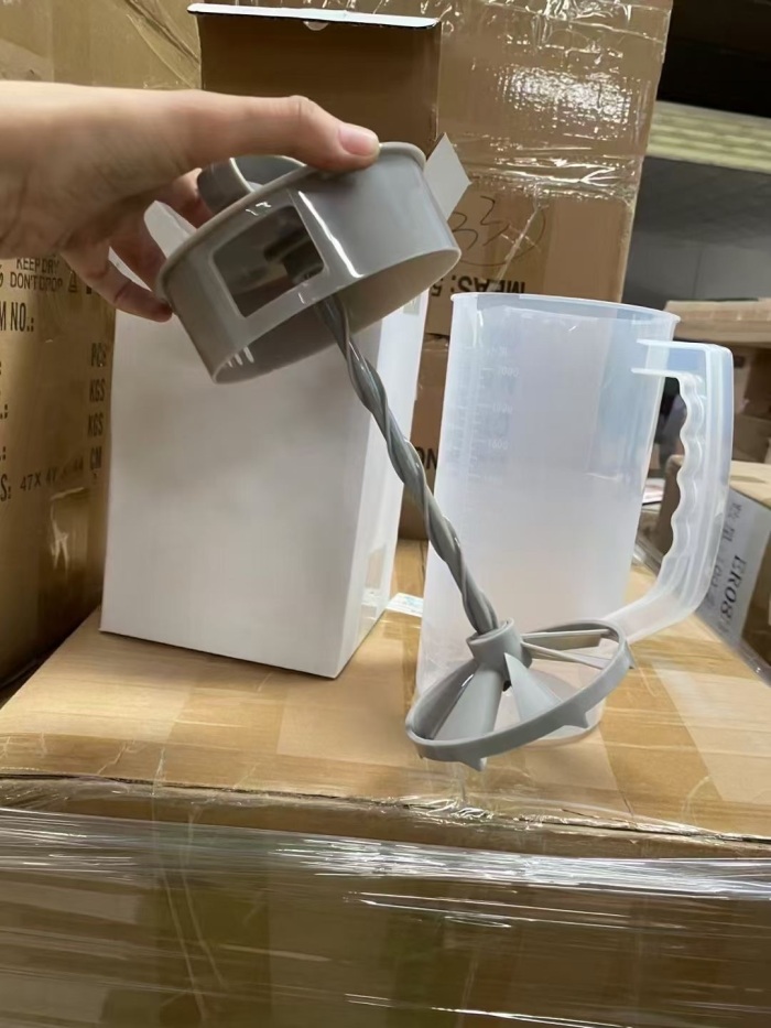 食品级手动果汁壶， 螺旋搅拌壶 耐高温奶茶器具 500个，几块钱一个