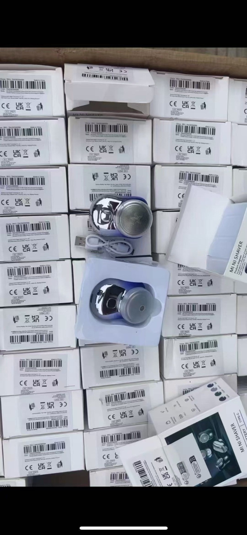 剃须刀，库存8000多个左右，全清3.x元一个，分货加钱。库存秒发 能吃大货的来[玫瑰]
