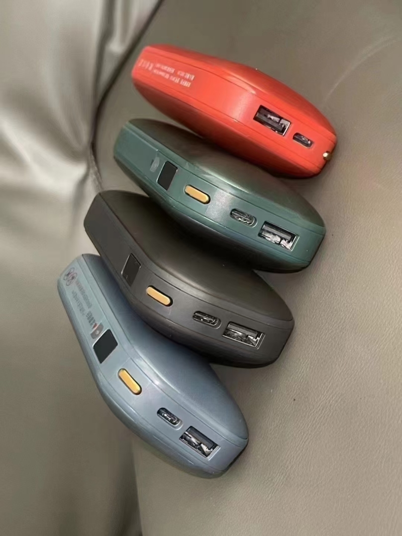 5000毫安，带暖手宝功能，21700电池，做工精致。一箱60个。2200个，有兴趣私聊