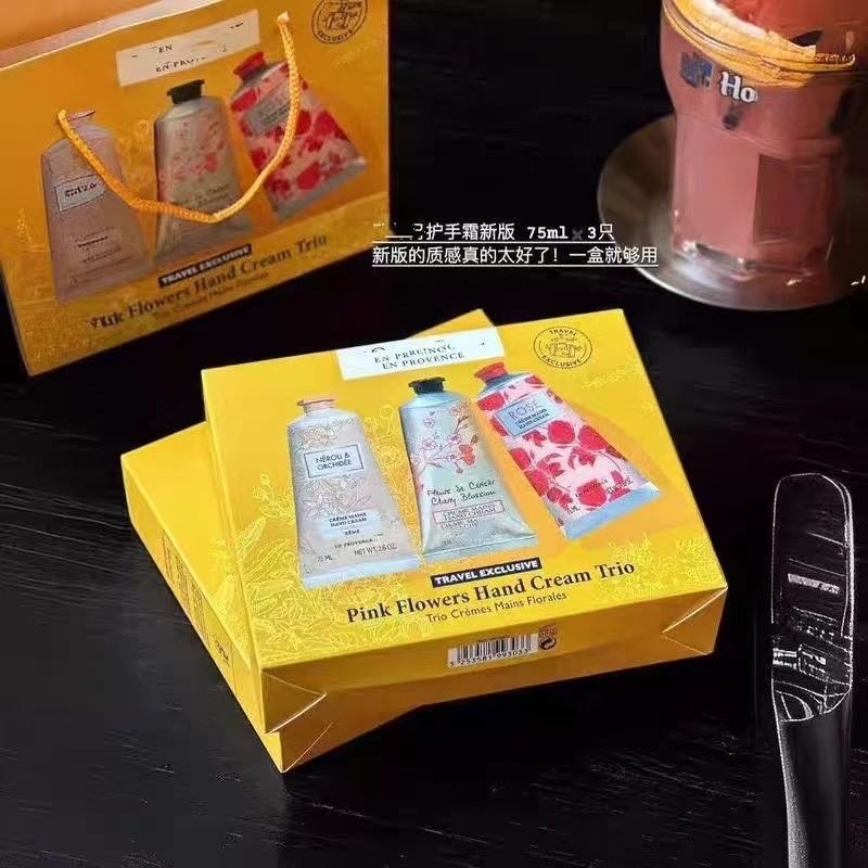 欧苏丹护手霜2千盒 大管礼盒，低价秒！！