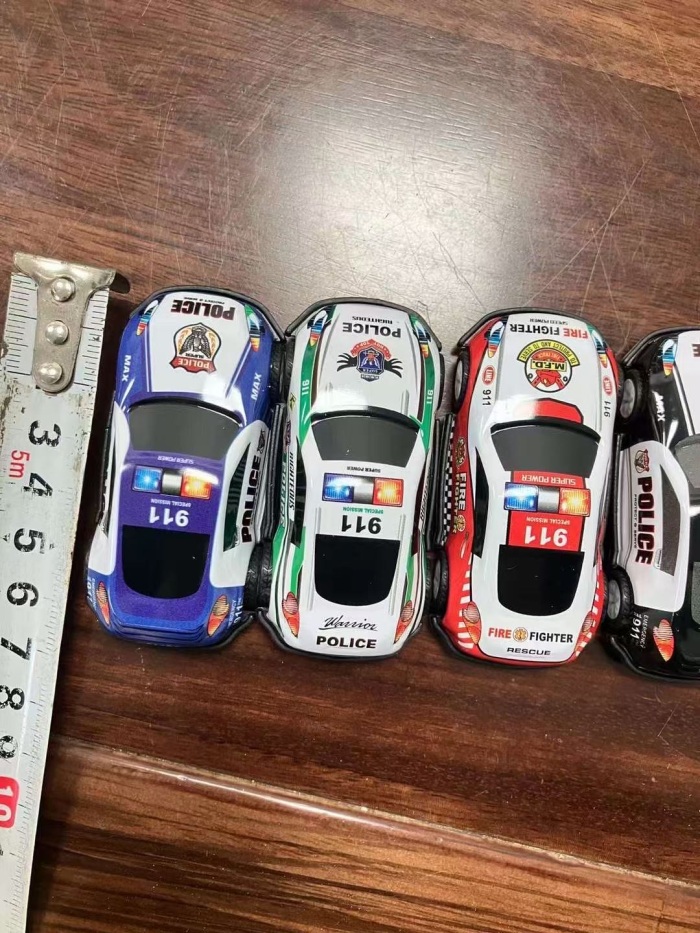 铁皮车10万只，一包2000只，货在仓库，3毛一只，