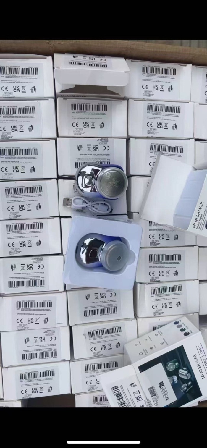 剃须刀，库存8000多个左右，全清3.x元一个，分货加钱。库存秒发 能吃大货的来[玫瑰]