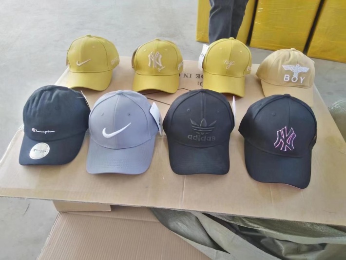 潮牌棒球帽 1.5 万个 要的联系
