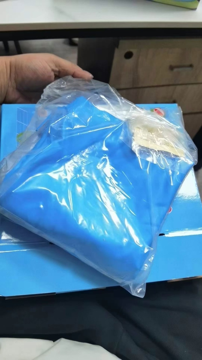 儿童喷水气垫，独立包装，1x元处理