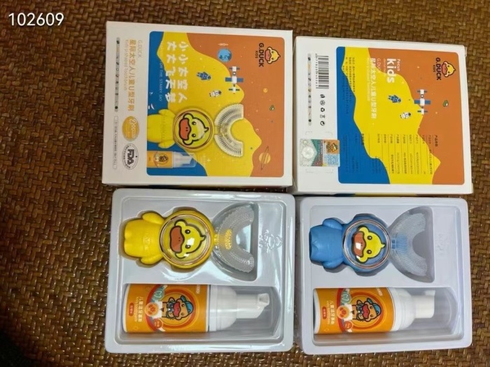 小黄人儿童牙刷7200套 特价处理 2.x