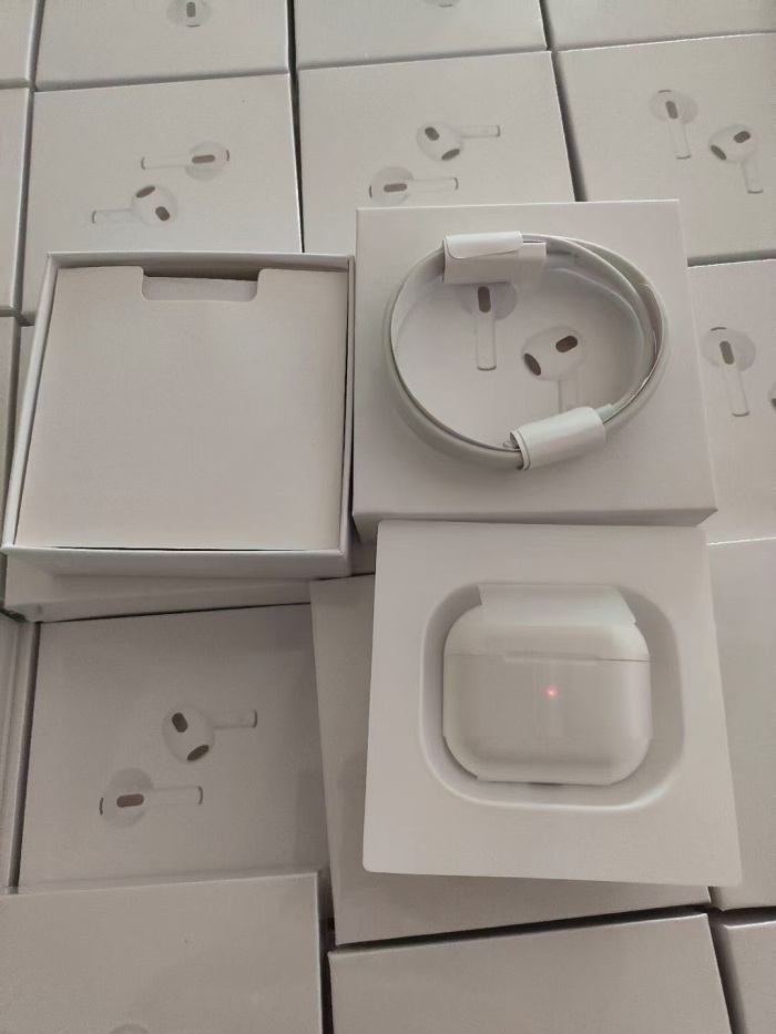 四代蓝牙耳机3000pcs，支持弹窗，低价出 Fourth-generation Bluetooth headphones 3000pcs, support pop-up windows, low price