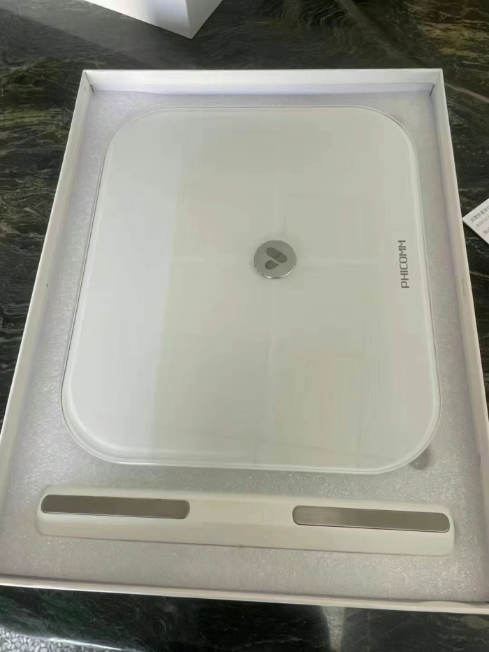 原装斐讯体脂秤800个，除了板正质量好，没其他毛病 There are 800 original Feixun body fat scales. Except for the good quality of the board, there are no other problems.