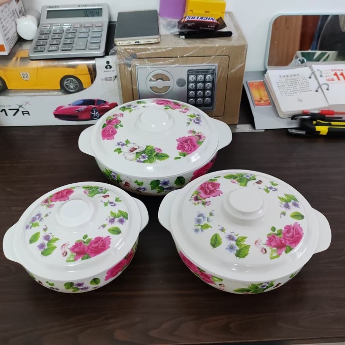 密胺双耳盖碗三个规格，约三千五六百套，原箱原件货，1元/个出