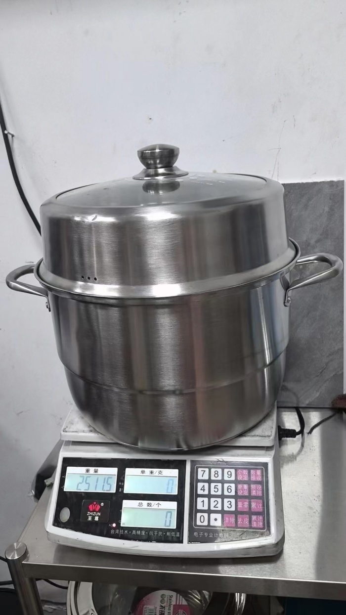 外32内30# 苏泊尔 304复双层蒸锅，一件12个只有12O套，特价52💰抢到赚到[社会社会][社会社会] Outside 32 inside 30# Supor 304 double-layer steamer, only 12 sets per piece, special price 52💰 to earn [social society] [social society]