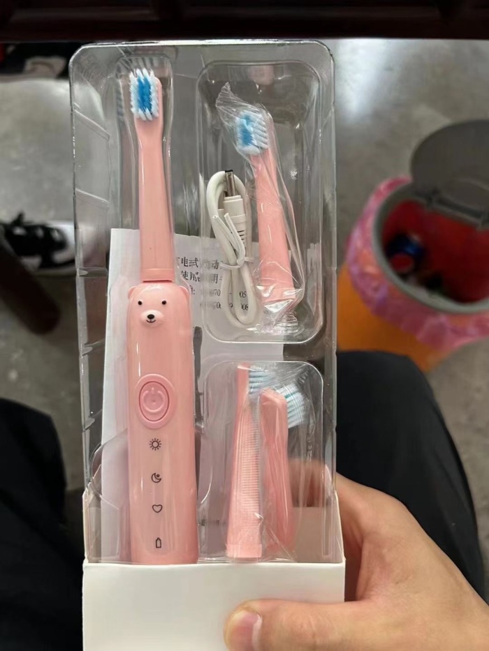 电动牙刷10000套，充电款，全部都是独立包装，便宜处理