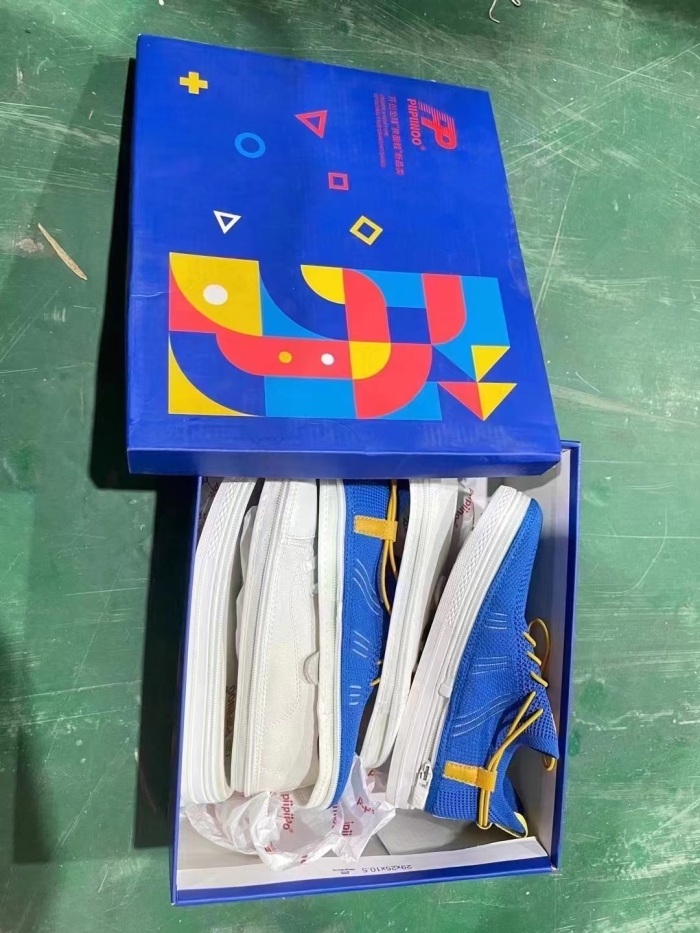 每盒只要x元，换面鞋2400盒，（每盒两双鞋面和一双鞋底），质量特别好，做工很精致，礼盒礼袋都有，价格很便宜，好货靠抢！