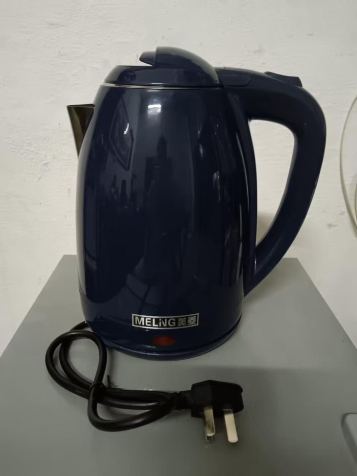 品牌电烧水壶好几百台，品质看到见，大货板正，独立包装，可分单，十来块钱的事