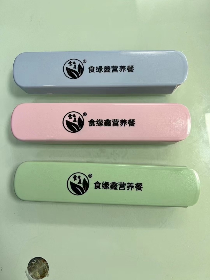 不锈钢勺子筷子套装，做工精细，原箱原件，3600套，一块多钱清，