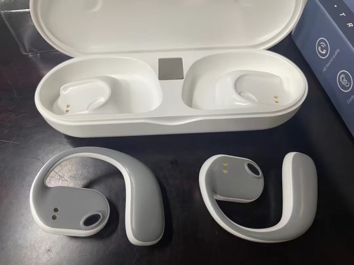 高端蓝牙耳机到货2000个